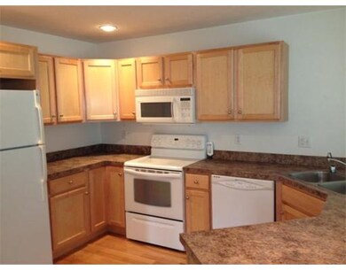 32 Meditation Ln unit 32, Lancaster, MA 01523 - photo 4