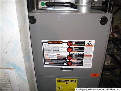 28 Hemlock Ct unit 138, Staten Island, NY 10309 - photo 4