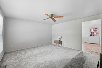 902 Mechanic St, Angola, IN 46703 - photo 5