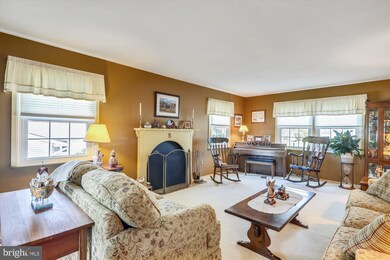 12213 Maycheck Ln, Bowie, MD 20715 - photo 3