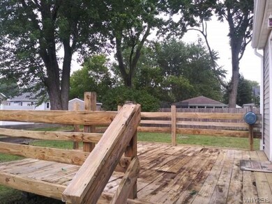 842 Lee Ave, North Tonawanda, NY 14120 - photo 7