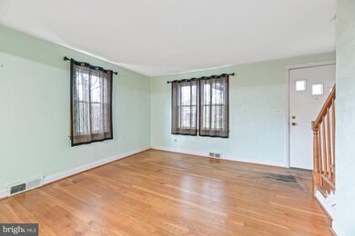 8509 Oakleigh Rd, Parkville, MD 21234 - photo 4