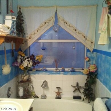 2682 Holy Cross Dr, Las Vegas, NV 89156 - photo 6