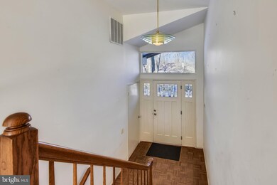 403 Troy Ct SE, Vienna, VA 22180 - photo 3