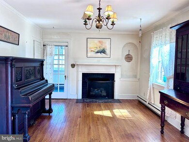 1209 Parcell St, Fredericksburg, VA 22401 - photo 5