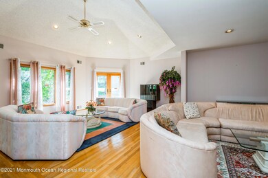 12_10TaylorRun_3002_FamilyRoom_HiRes