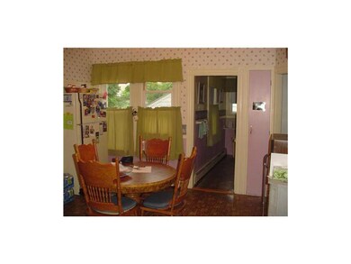 114 Bennett St, Woonsocket, RI 02895 - photo 4