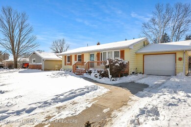 1617 Ravenswood Dr, Lansing, MI 48917 - photo 2