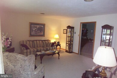 2948 Adams Dr, Chambersburg, PA 17201 - photo 2