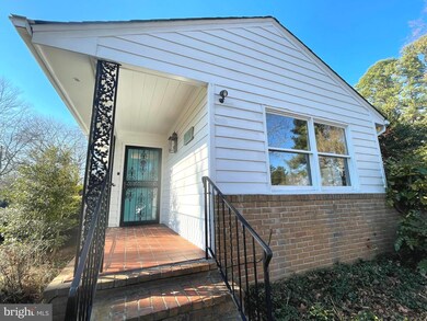 9100 Darley Dr, La Plata, MD 20646 - photo 4