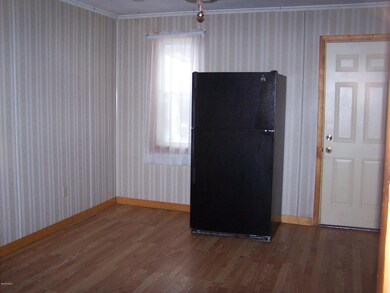 Dining/Kitchen