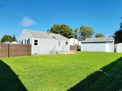 940 Fairway St, South Bend, IN 46619 - photo 7