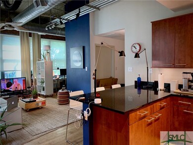 528 Selma St unit A, Savannah, GA 31401 - photo 2