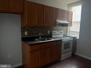 6122 N Broad St unit 3RD FLOOR FRONT, Philadelphia, PA 19141 - photo 7