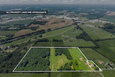 324 Laster Holman Rd, Decherd, TN 37324 - photo 4