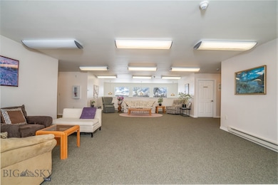 Entry area common space
