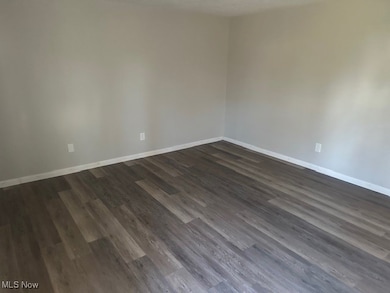 1943 G St, Lorain, OH 44052 - photo 5