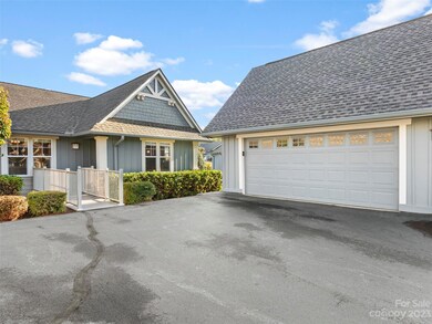 3303 Blue Goose Ct, Hendersonville, NC 28792 - photo 2