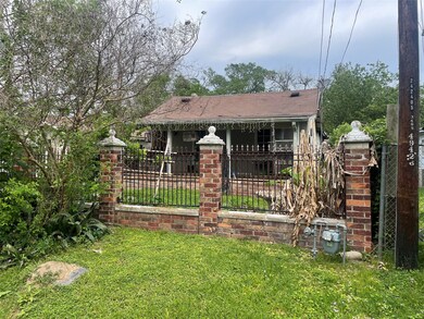 3403 Coal St, Houston, TX 77026 - photo 3