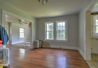 1717 Lafayette RH-11