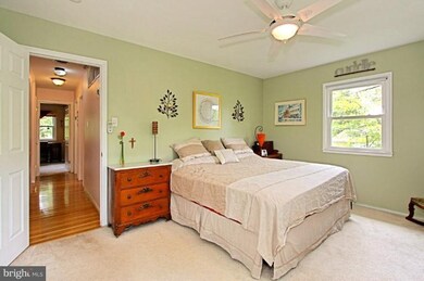 9212 Kristin Ln, Fairfax, VA 22032 - photo 7