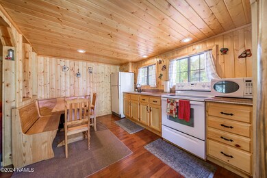 217 Spruce Dr (34 of 54)