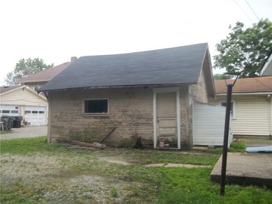 923 W 6th St, Anderson, IN 46016 - photo 5