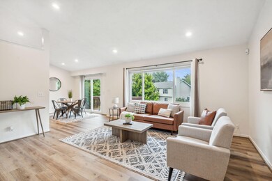 1-web-or-mls-A7403708