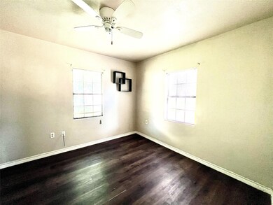 111 W 1st St, Weatherford, TX 76086 - photo 7