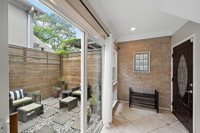 2504 Mandell St unit 3, Houston, TX 77006 - photo 2