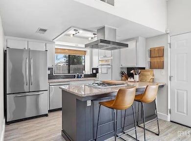 3724 Verdugo Ln, Bakersfield, CA 93312 - photo 7