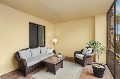 Furnished front screened lanai