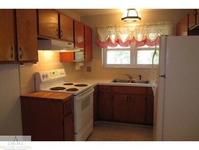 3714 Glenbrook Dr, Lansing, MI 48911 - photo 5