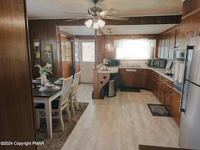 519 S Hancock St, McAdoo, PA 18237 - photo 6