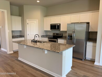 003 KITCHEN