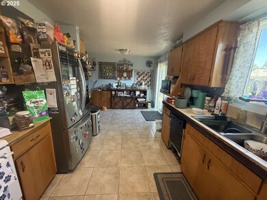 425 S 39th Place, Springfield, OR 97478 - photo 6