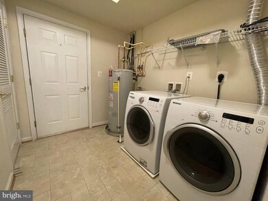 11245 Wortham Crest Cir unit 47, Manassas, VA 20109 - photo 7