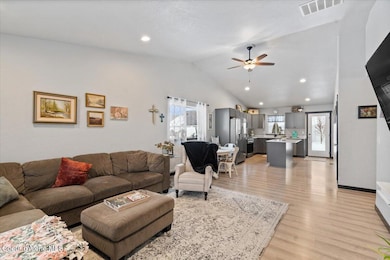 03-Living Room
