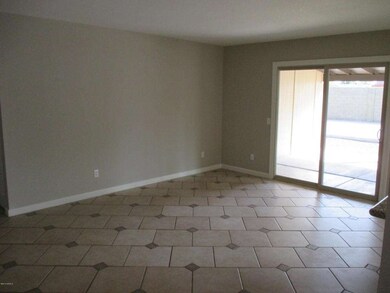 40th Ave 008