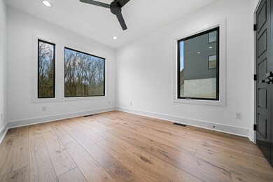 704 W 4th St, Columbia, TN 38401 - photo 7