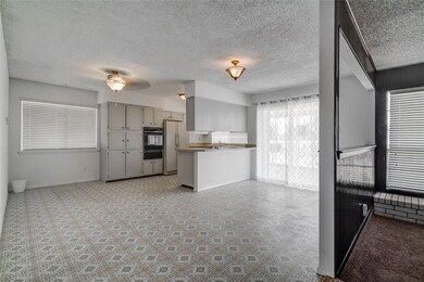 16001 Darrington Rd, Horizon City, TX 79928 - photo 3