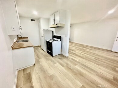 10215 S 10th Ave unit 2, Inglewood, CA 90303 - photo 6