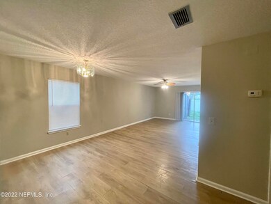 8850 Cavender Dr, Jacksonville, FL 32216 - photo 3