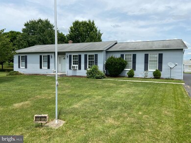 11817 Daniel Dr NW, Cumberland, MD 21502 - photo 3