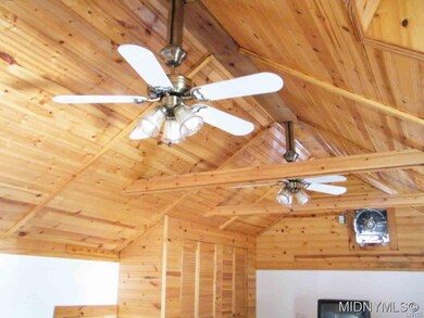 Tongue & Groove Ceiling