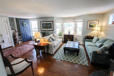 Foyer & Living Room