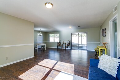 2146 Bo Peep Ct, Jacksonville, FL 32210 - photo 5