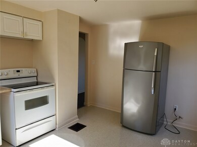 596 Lucas Dr, Xenia, OH 45385 - photo 5