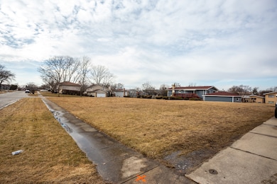 3112 Shagbark Ln, Hazel Crest, IL 60429 - photo 3