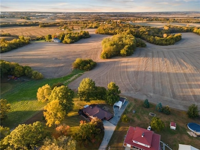 7201 Whitson Rd, Saint Joseph, MO 64507 - photo 2